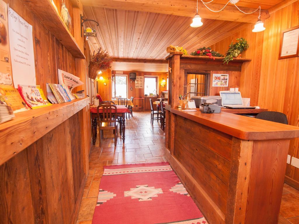 Le Vieux Rascard Chambres D'Hotes Champoluc Bagian luar foto